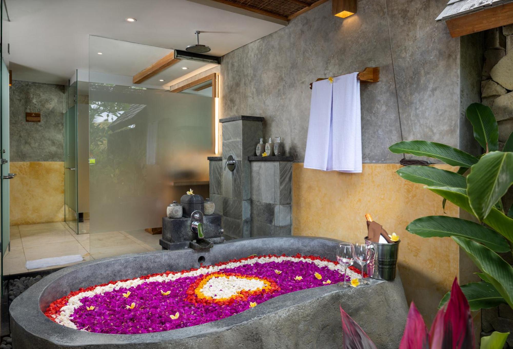 Wana Bucu Villas By Pramana Villas Ubud  Exterior photo